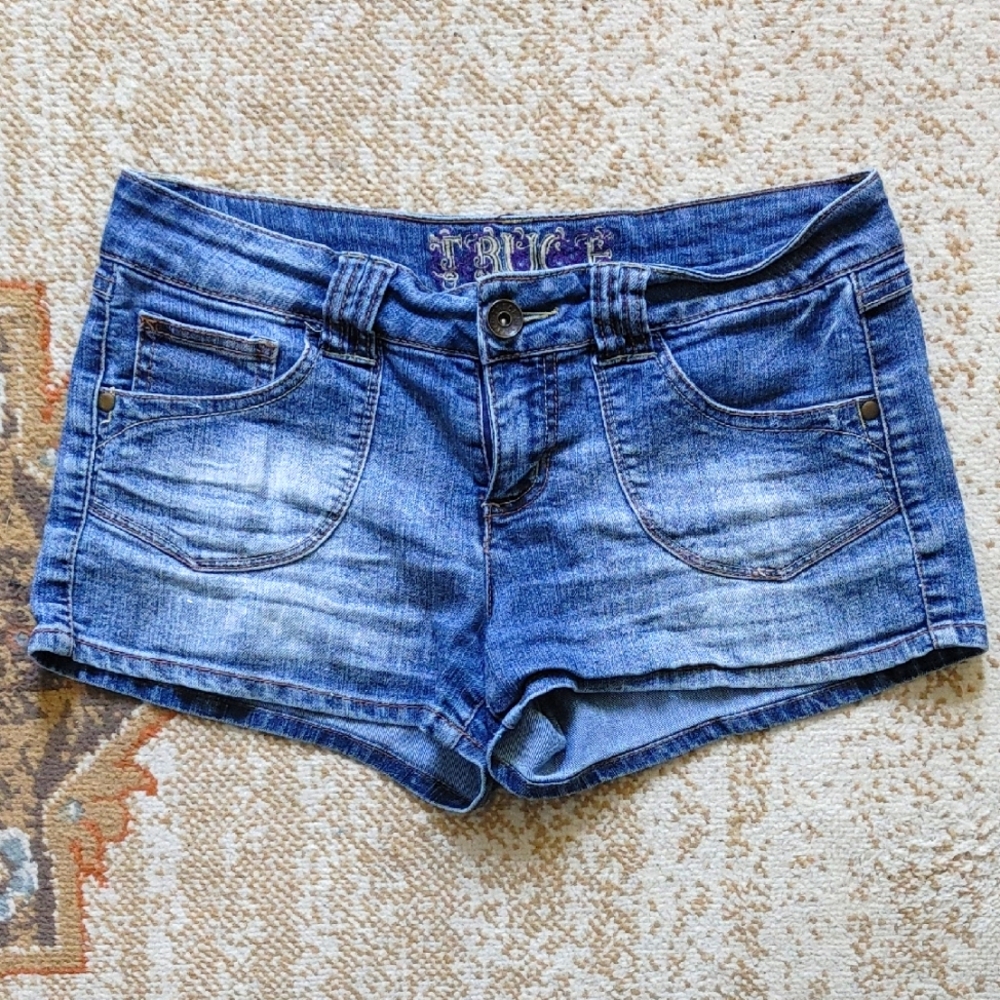 Truce Women's Blue Denim Shorts 11